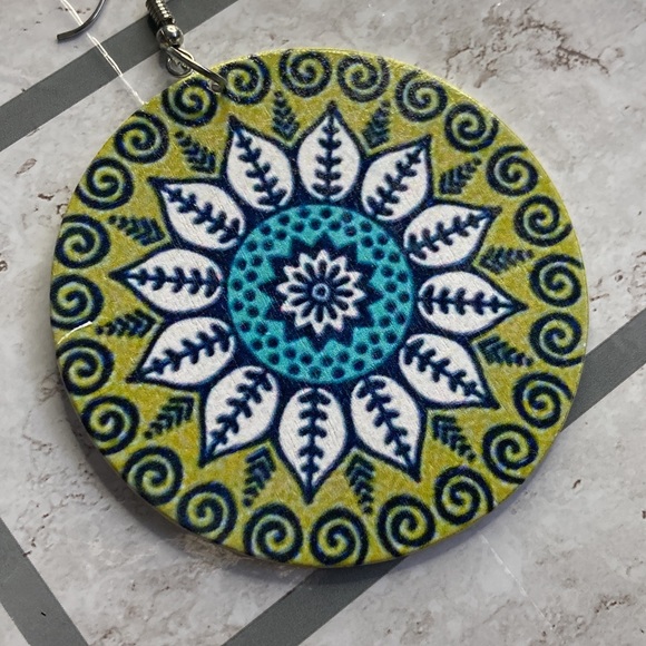 4 for $19 - Picture 9 of 16